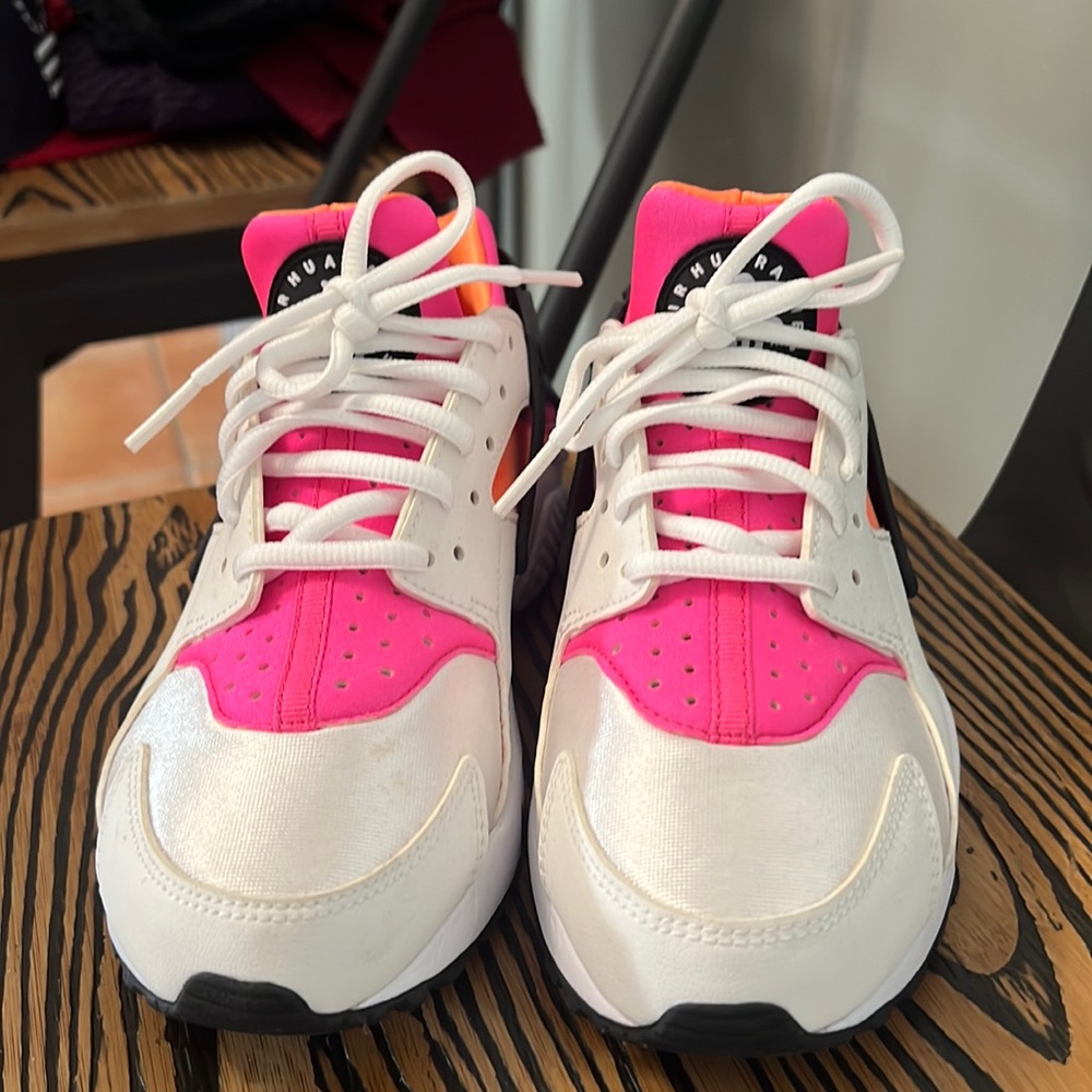 Wmns Air Huarache Run 'White Pink Pow'